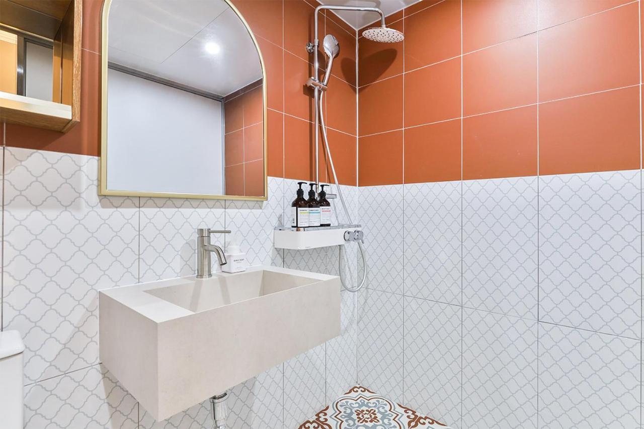 Gridt Hotel & Home Кёнджу Экстерьер фото